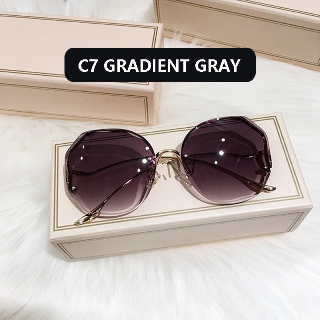 2022  Fashion Tea Gradient Sunglasses for Women